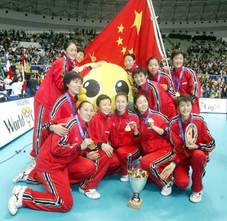 2003年世界杯中国女排时隔17年重夺世界冠军